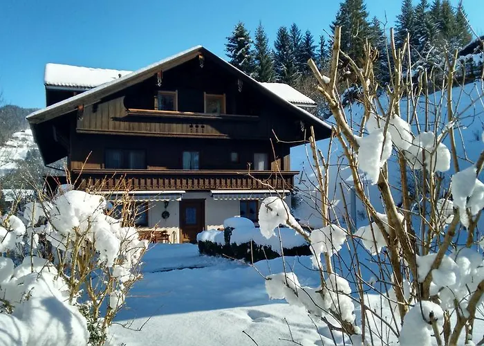 Haus Luzia منزل ريفي *