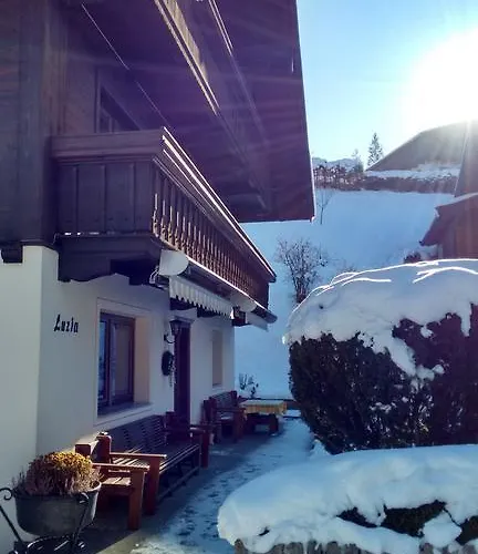 Haus Luzia منزل ريفي *