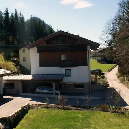 Haus Luzia Gospodarstwo wiejskie *
