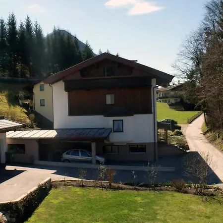 Haus Luzia *